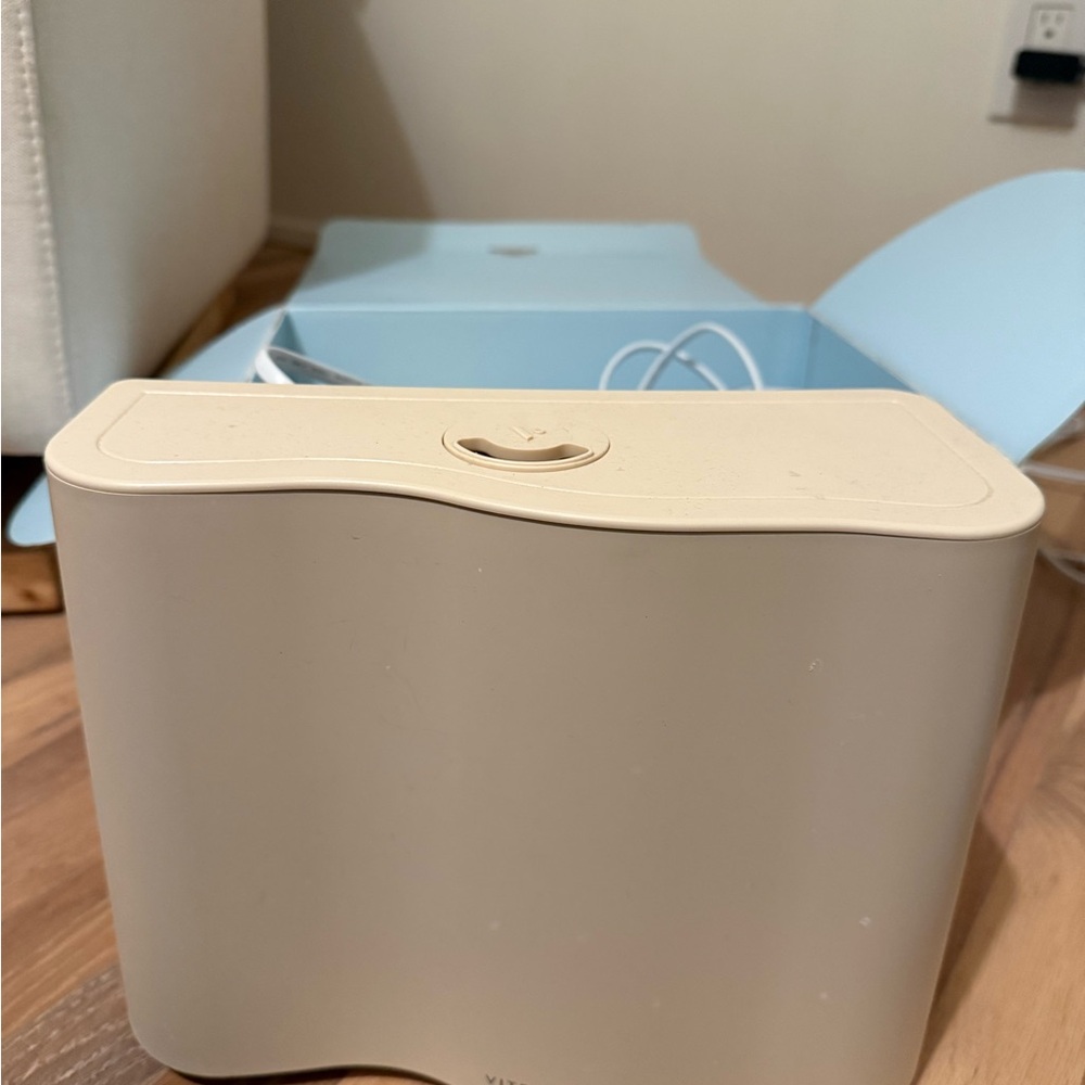 Vitruvi Cream Air Humidifier